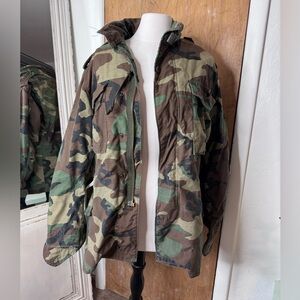 Vintage US Army M65 Field Jacket Woodland Camo Alpha Industries Hooded